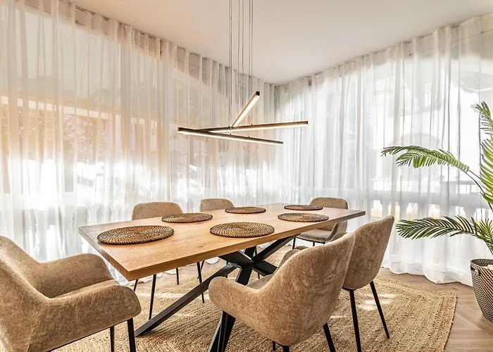 Lovely Apartment In Dama De Noche